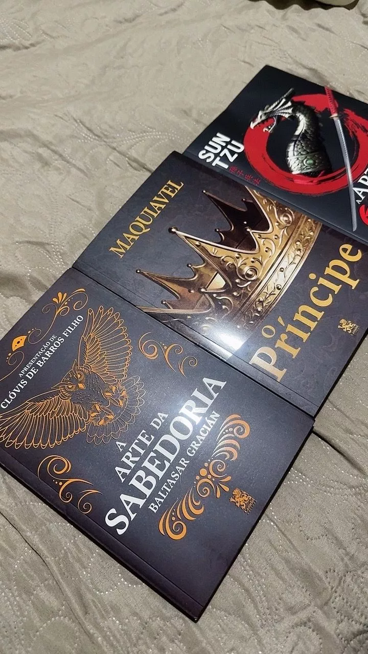 Foto dos livros do Combo Estratégia
